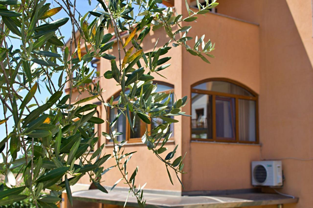Apartments Kanegra Umag Extérieur photo